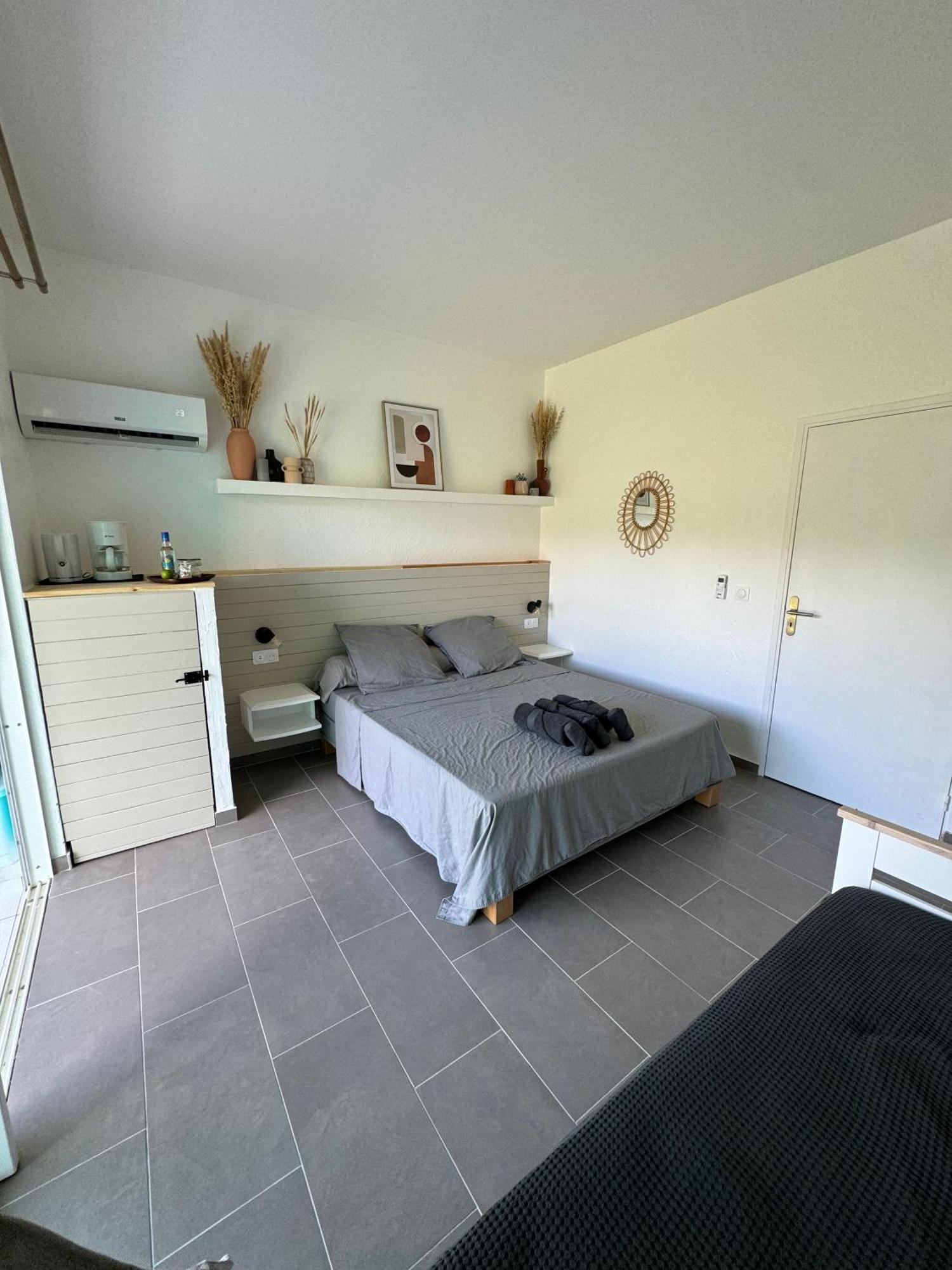 Studio Kaz' Coco Grand-Bourg  Exteriér fotografie